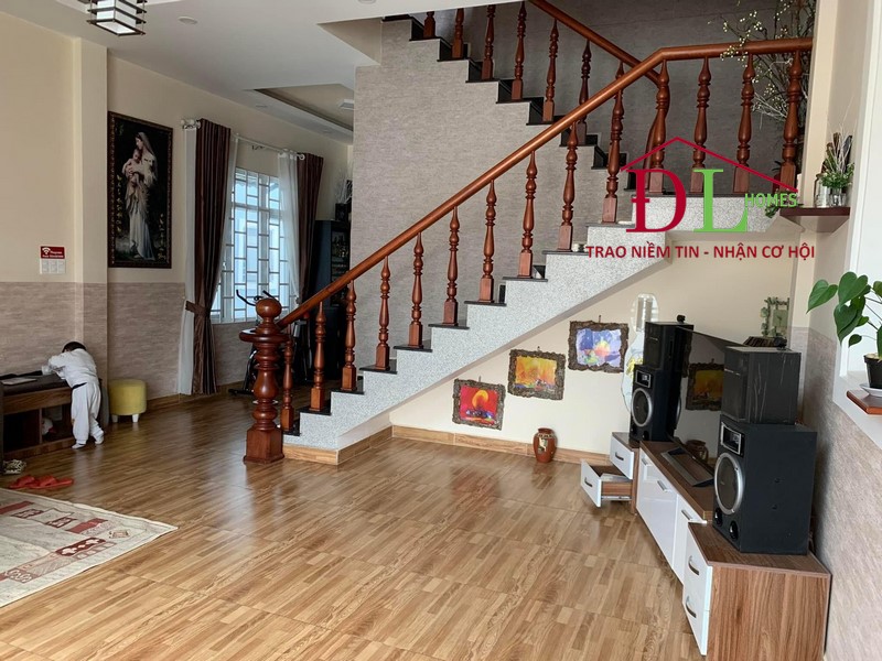 Bán homestay hai mặt tiền Ngô Thì Nhậm Đà Lạt 114m2 tiện kinh doanh lưu trú
