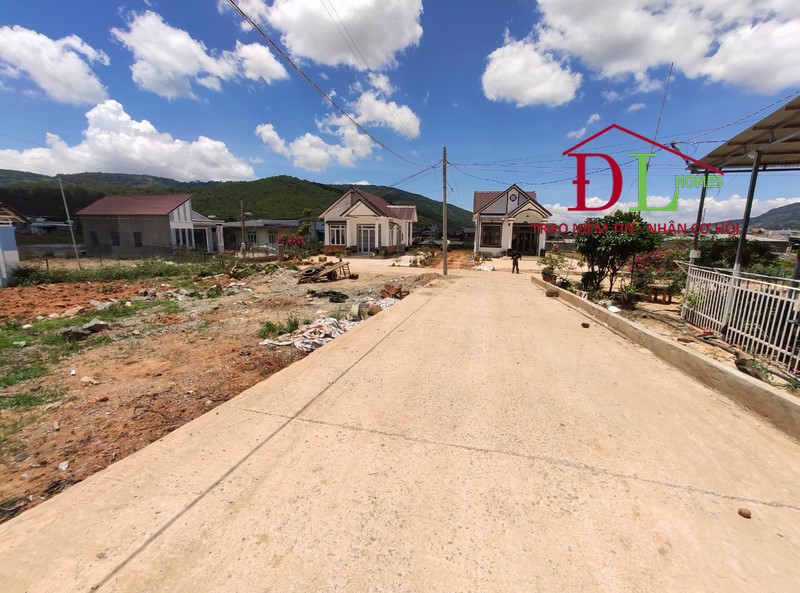 Bán đất hai mặt tiền Hiệp An Đức Trọng 241m2thích hợp nghỉ dưỡng