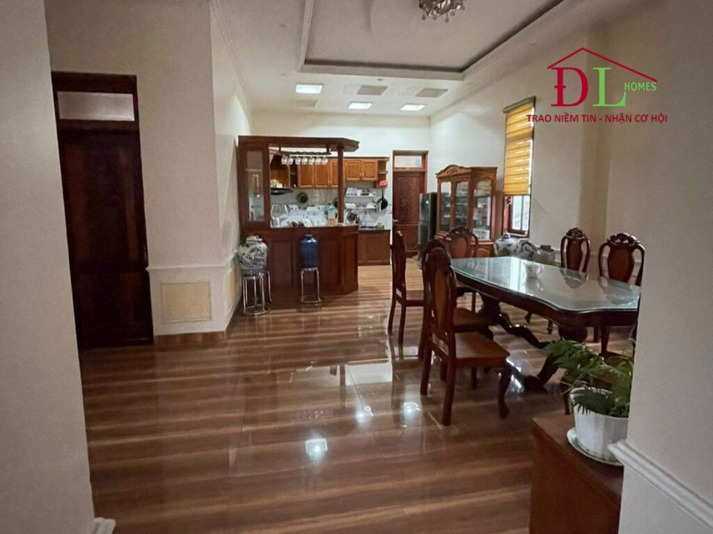 Bán biệt thự Lữ Gia Đà Lạt 388m2 thích hợp nghỉ dưỡng