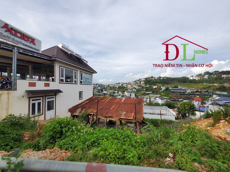 Bán đất hai mặt tiền Triệu Việt Vương Đà Lạt 790m2 view đẹp ngay trung tâm