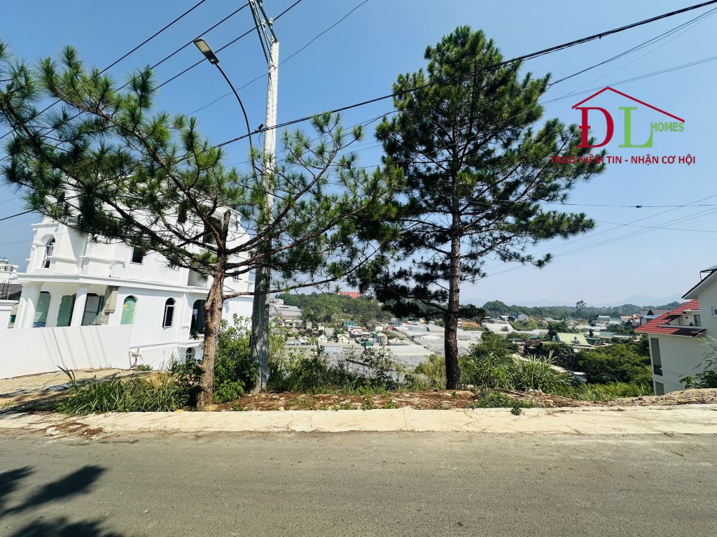 Bán đất nghỉ dưỡng hai mặt tiền Đồi Huy Hoàng Đà Lạt 295m2 view thũng lũng
