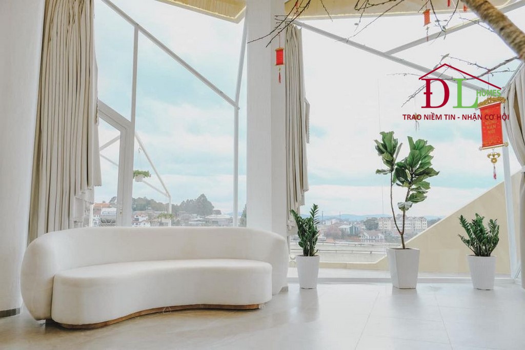 Bán homestay Nam Hồ phường 11 Đà Lạt view thung lũng.