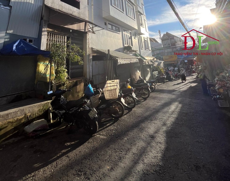 GIẢM GIÁ Bán nhà 2 mặt tiền Chi Lăng Phường 9 Đà Lạt thích hợp an cư, kinh doanh