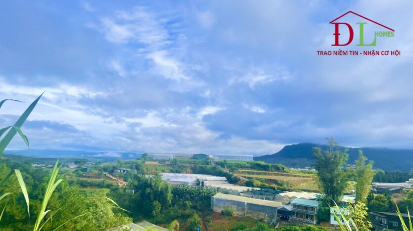 Bán đất 2 mặt tiền hẻm Nguyễn Hoàng P7 Đà Lạt 2790m2 thích hợp kinh doanh trang trại