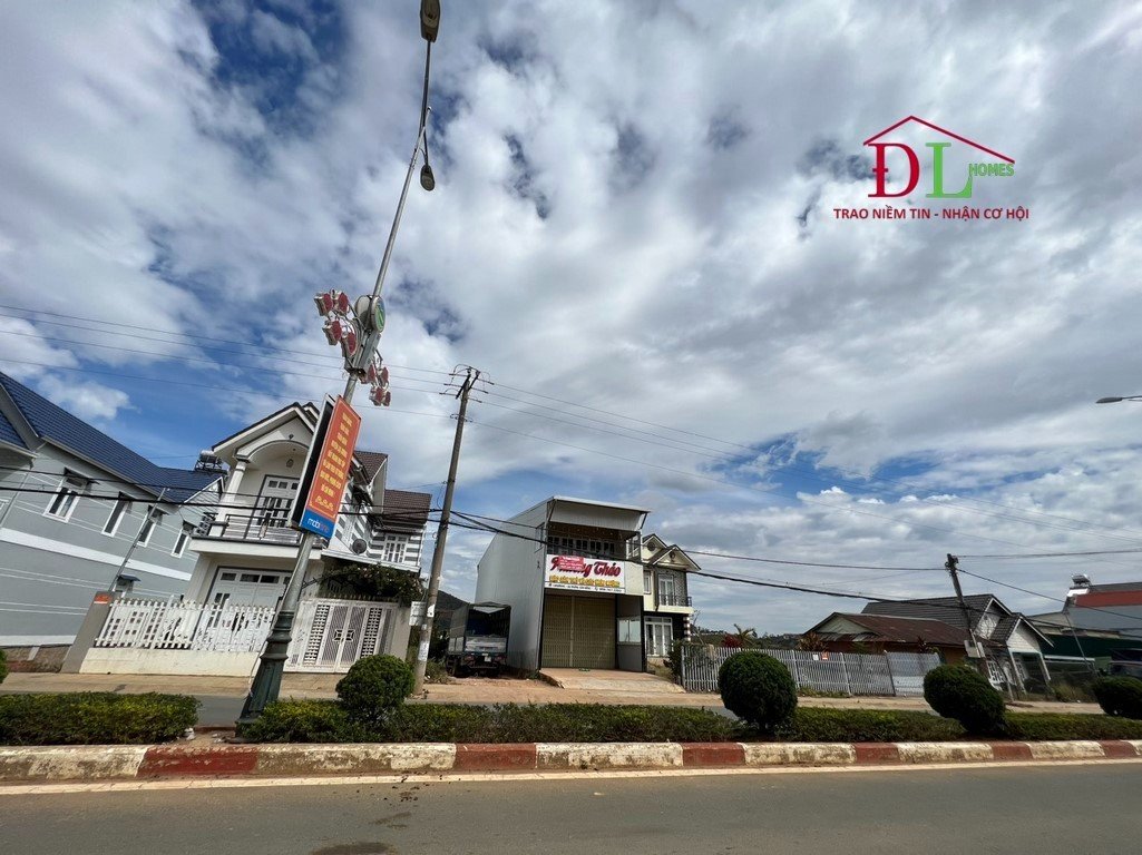 Cho thuê nhà mặt tiền Lang Biang Lạc Dương Đà Lạt 171m2