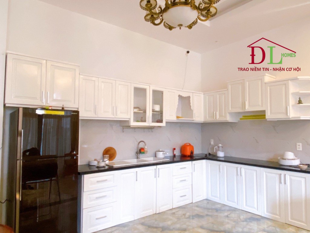 Bán nhà hai mặt tiền Đồi Thông Tin Phường 8 Đà Lạt view đẹp