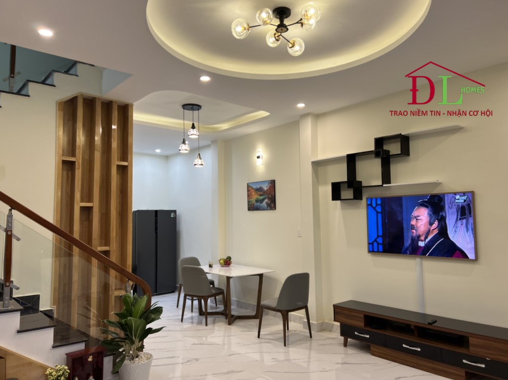 Bán nhà KQH Thái Lâm phường 4 Đà Lạt view núi thoáng mát