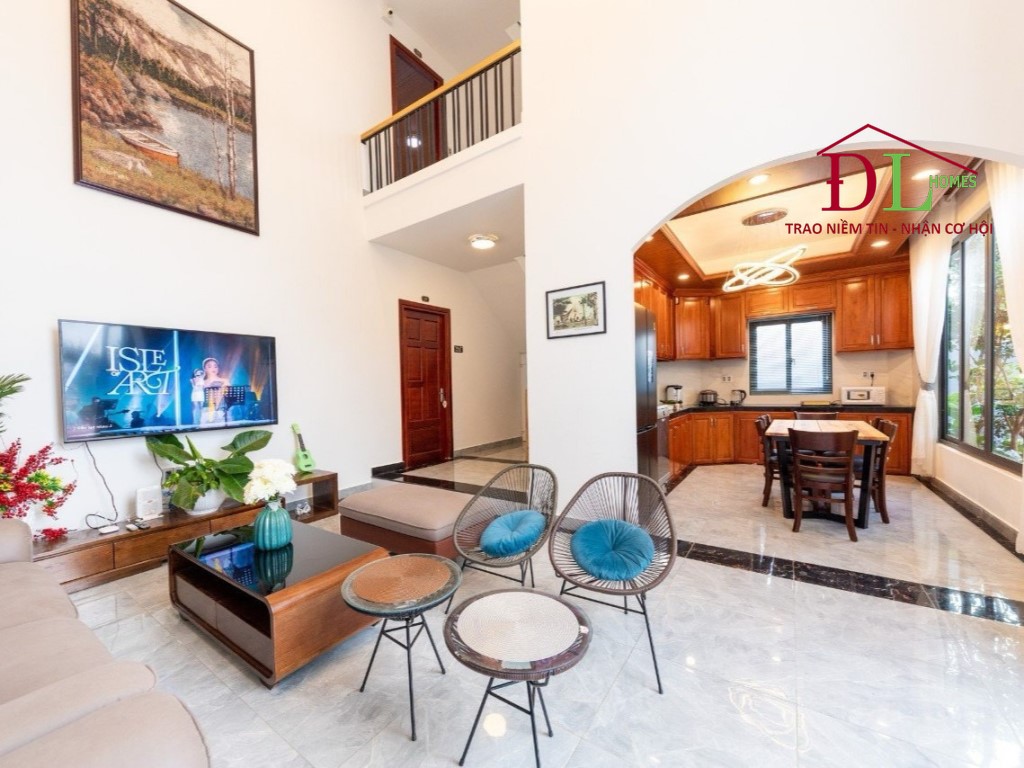 Bán biệt thự sân vườn Trịnh Hoài Đức Phường 11 Đà Lạt view thung lũng