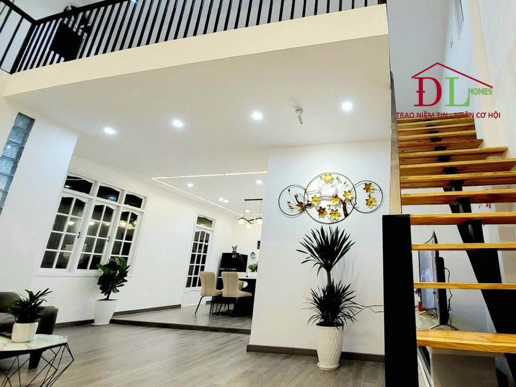HẠ GIÁ Bán nhà 2 mặt tiền đường nhựa Lê Hồng Phong phường 4 Đà Lạt