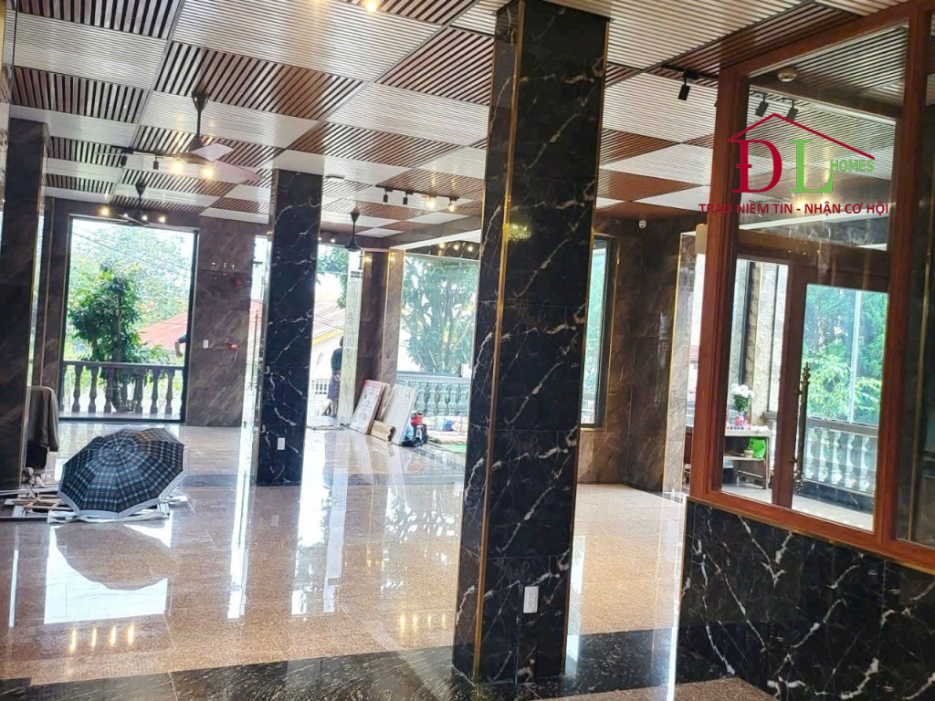 Bán khách sạn mới xây 2 mặt tiền Cô Giang Phường 9 Đà Lạt 22 phòng KD