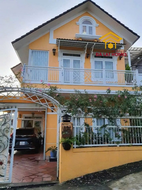 Bán villa hoài cổ Đà Lạt view thung lũng Trần Quang Khải yên bình