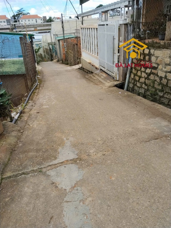 Bán đất tặng nhà gỗ Nguyễn Hữu Cầu, Thái Phiên, Đà Lạt