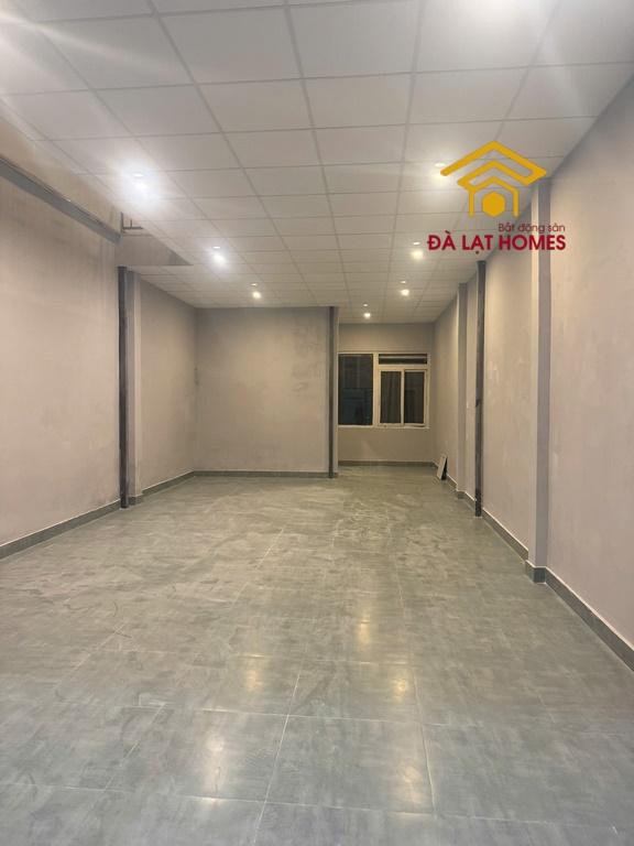 Hạ Giá Bán nhà mặt tiền An Dương Vương gần khu kinh doanh sầm uất bậc nhất Đà Lạt