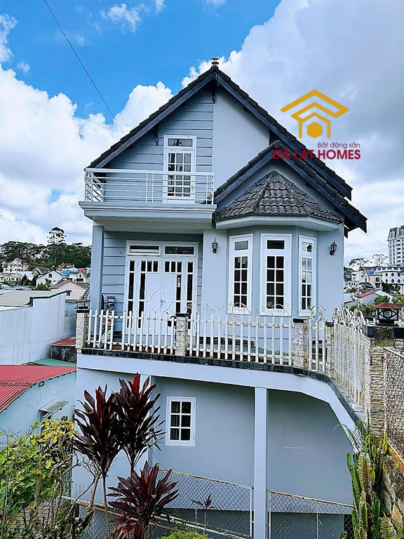 Bán nhà Nguyễn Du trung tâm Đà Lạt. , view thoáng thích hợp an cư, kinh doanh lưu trú.