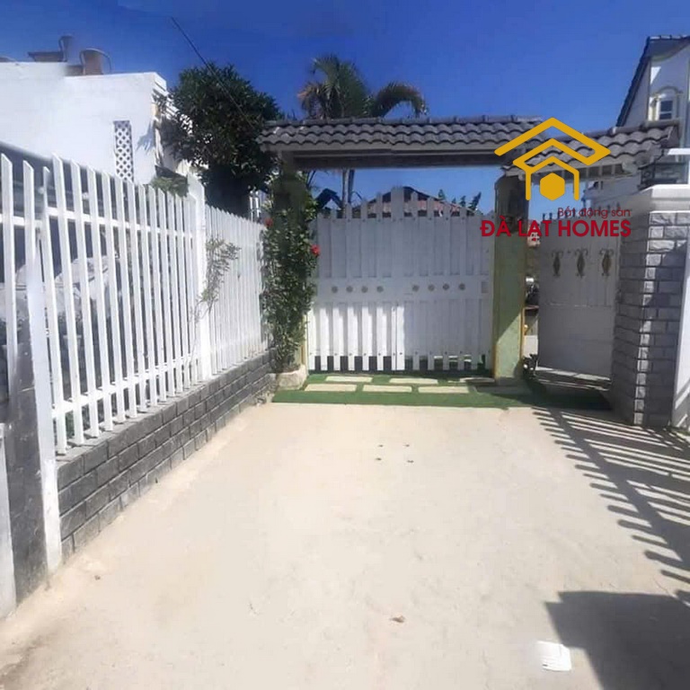 Bán nhà Triệu Việt Vương Đà Lạt, view thoáng thích hợp kinh doanh nghỉ dưỡng.
