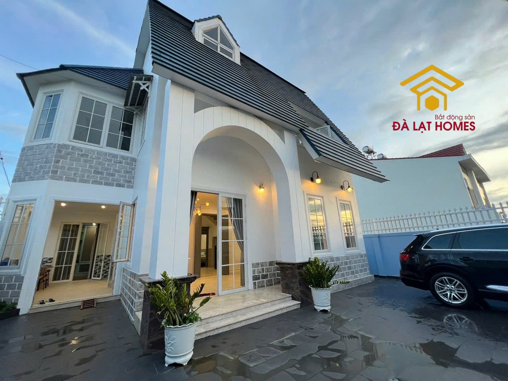 Bán biệt thự Cao Thắng Đà Lạt, view thoáng thích hợp kinh doanh nghỉ dưỡng.