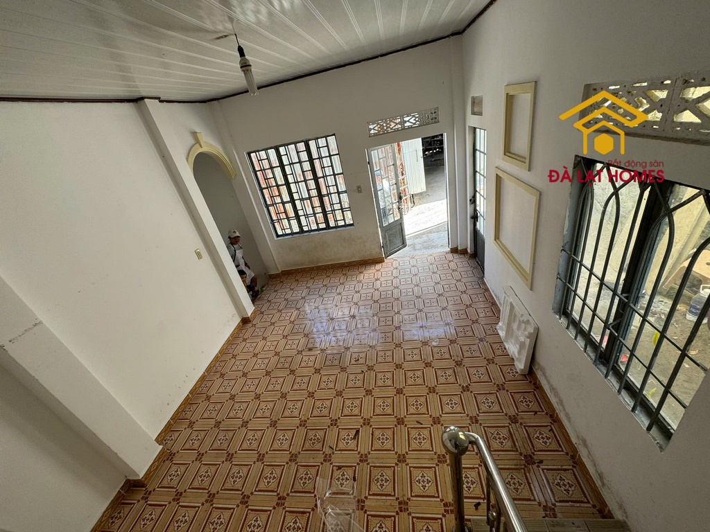 Bán nhà Cổ Loa trung tâm Đà Lạt, view thoáng thích hợp an cư, kinh doanh cho thuê